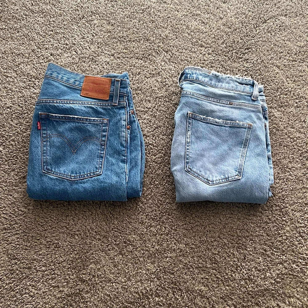 Distressed Style - Picture 1 of 5